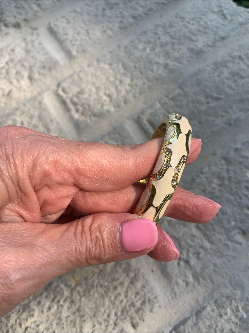 Gold and Cream Decorative Bracelet